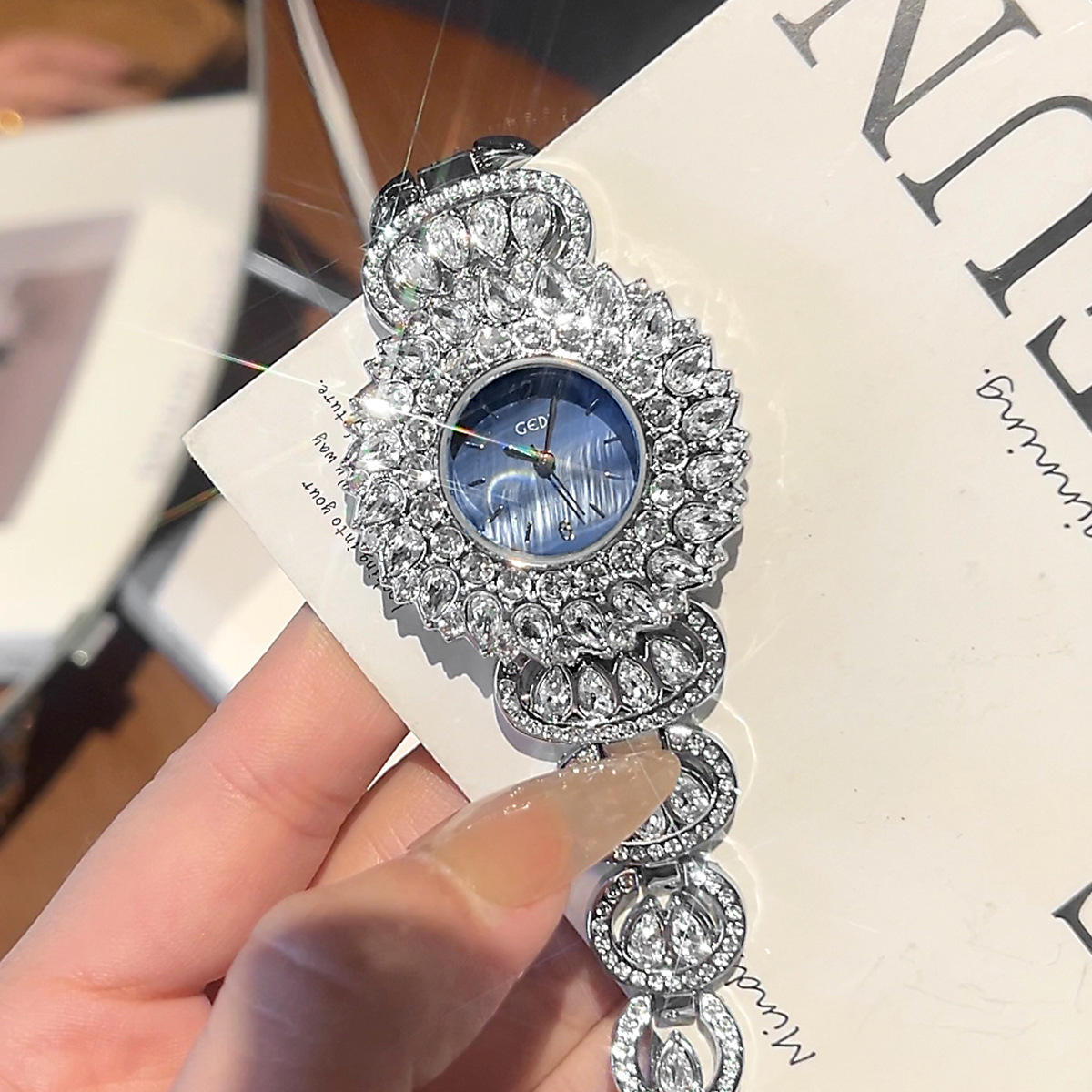 Jewelry Watches Women - UTHAI CQ443 Modische Luxus-Armbanduhr mit Sternenhimmel-Design