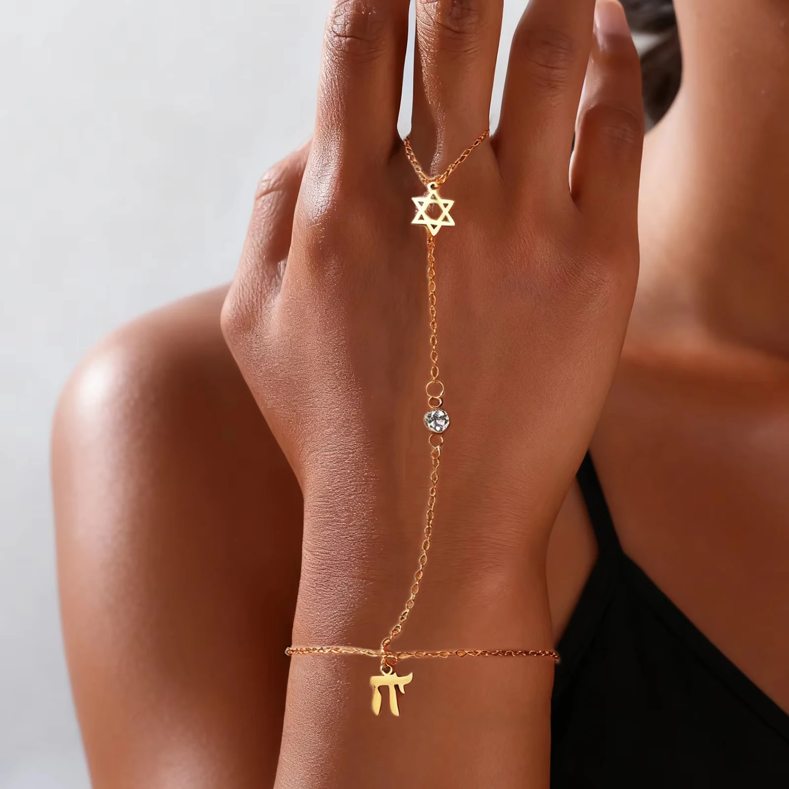 Jewelry & Watches Spółka Z Ograniczoną Odpowiedzialnością - Jüdischer Davidstern Hebräischer Buchstabe Chai Fingerarmband