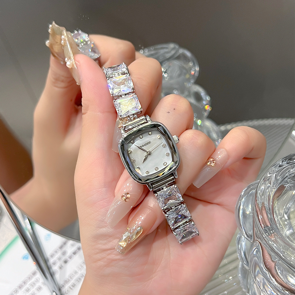 2025 High-end-Frauen Uhr Diama – High Jewelry Watches Bewertung und Preis