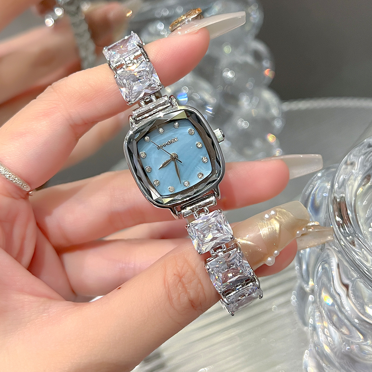 2025 High-end-Frauen Uhr Diama – High Jewelry Watches Bewertung und Preis
