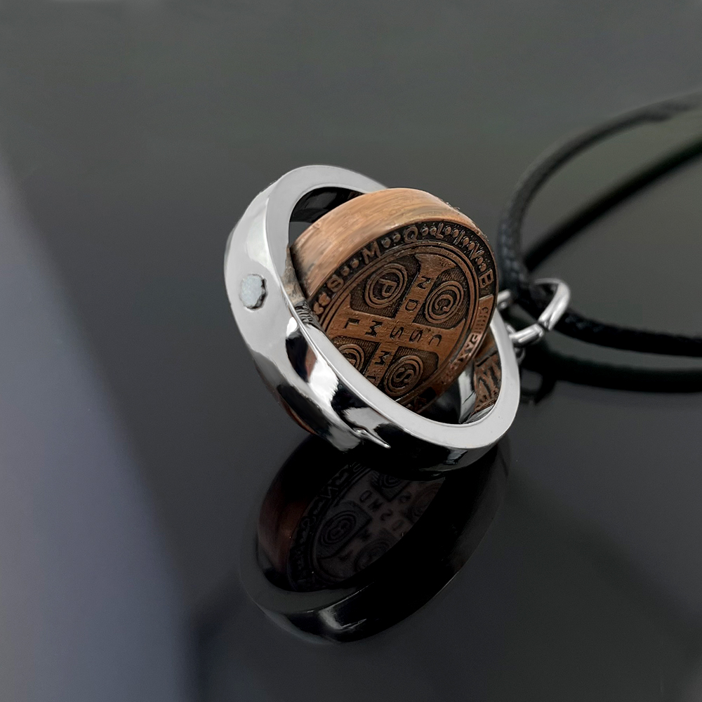 Neue St. Benedikt Medaillen-Ha – Jewelry & Watches Spółka Z Ograniczoną Odpowiedzialnością Bewertung und Preis