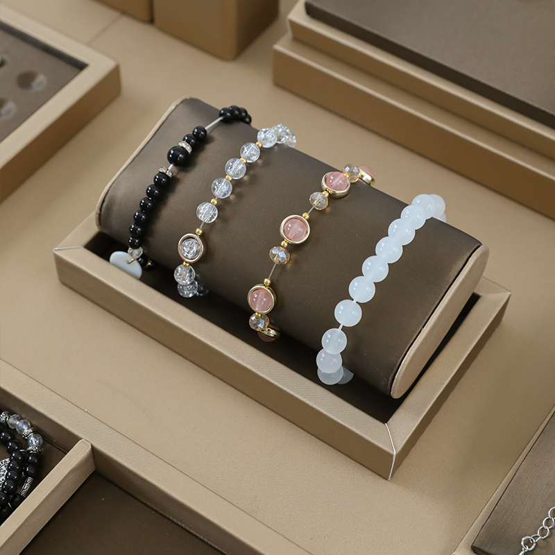 Braunes PU-Leder Armband Displ – Jewelry And Watches Exhibition Bewertung und Preis